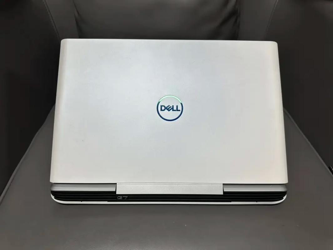 戴尔游匣G33590和G77588『2』745选哪个?