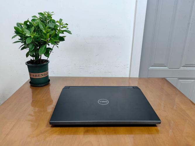 戴尔G33590笔记本的配置是什么样子的?