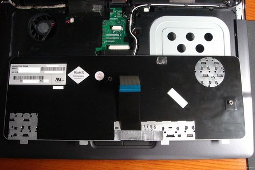 如何拆解惠普HP540笔记本电脑?