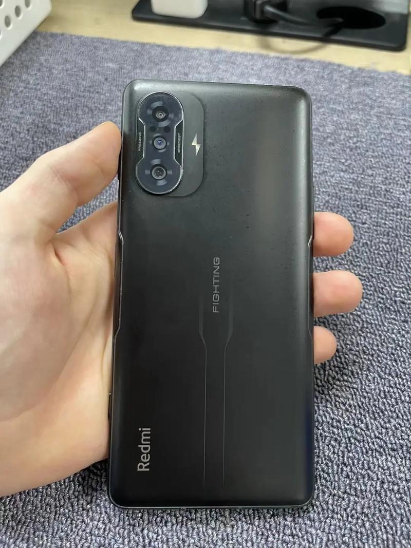 红米k40采用E4的屏幕,这块屏幕怎么样?