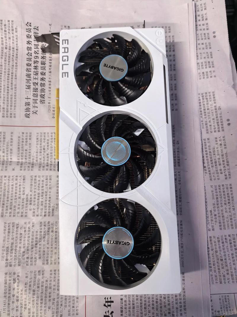 七彩虹与技嘉显卡哪个好?