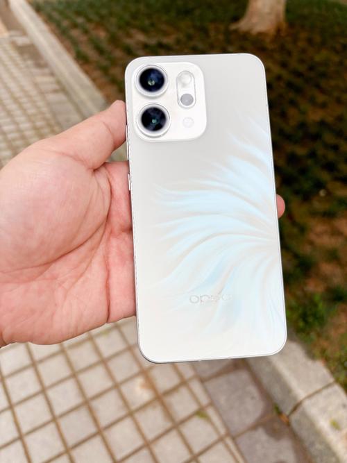 oppo手机r819t型手电筒为什么不是白光