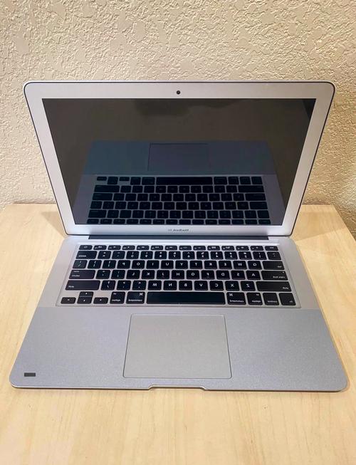 苹果笔记本哪一款玩游戏比较好?