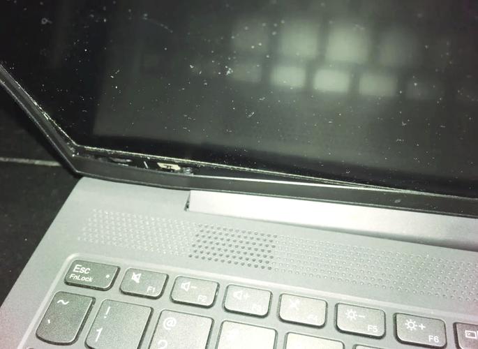 联想小新黑屏为什么无法唤醒屏幕