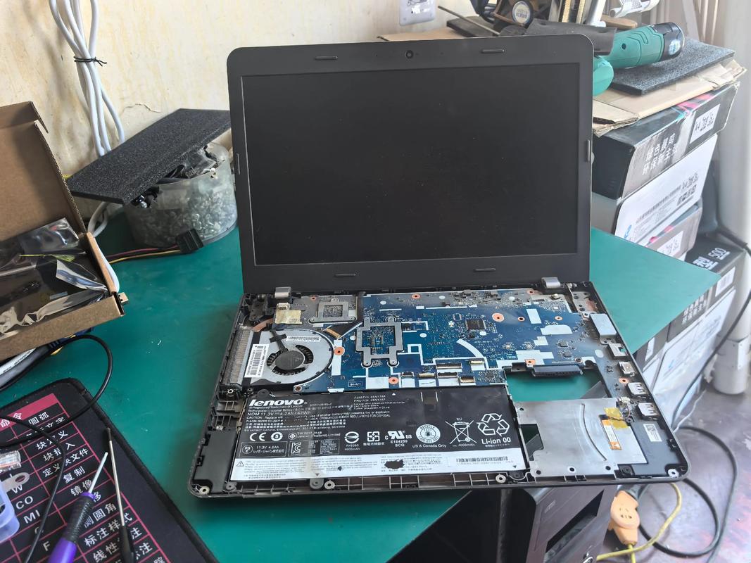 联想V310笔记本无线网开关在哪里?