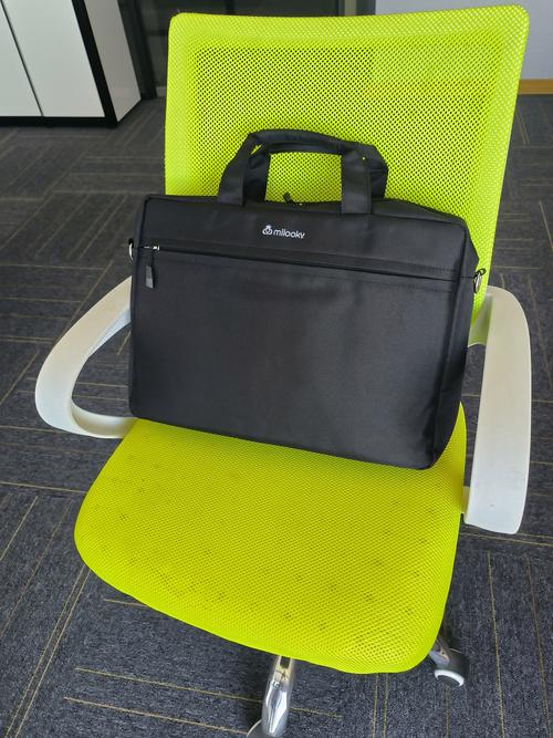 联想拯救者r9000p电脑包买几寸的