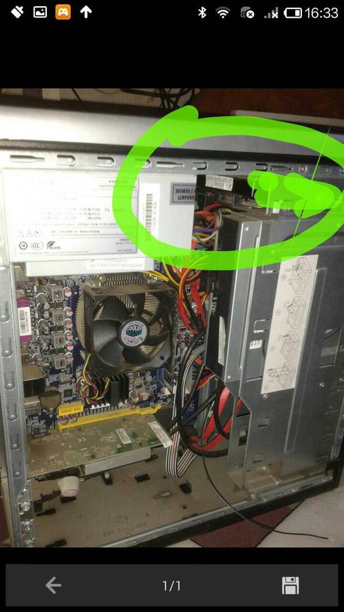 台式电脑硬盘在哪里?