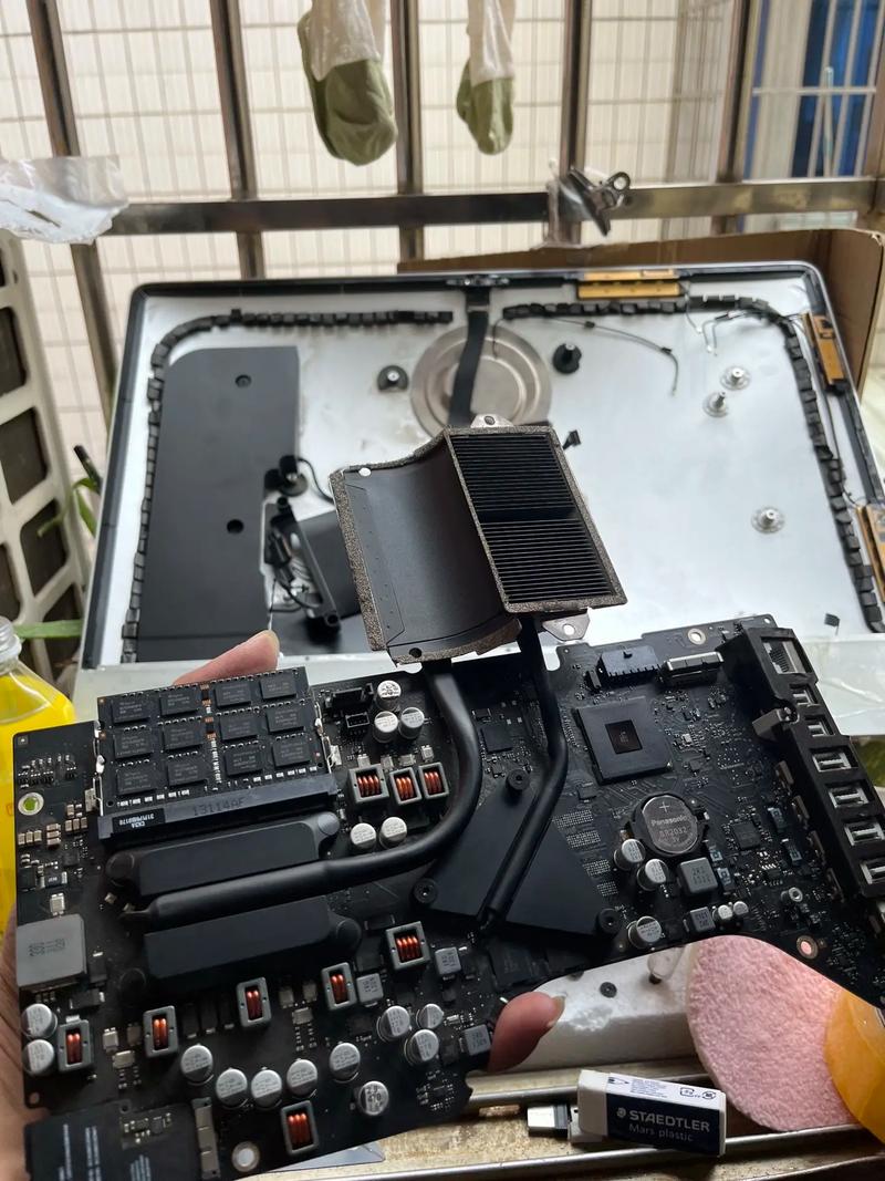 电脑维修的工资(电脑维修的工资高吗)