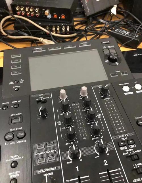 怎样才可以让电脑代替DJ使用的打碟机?