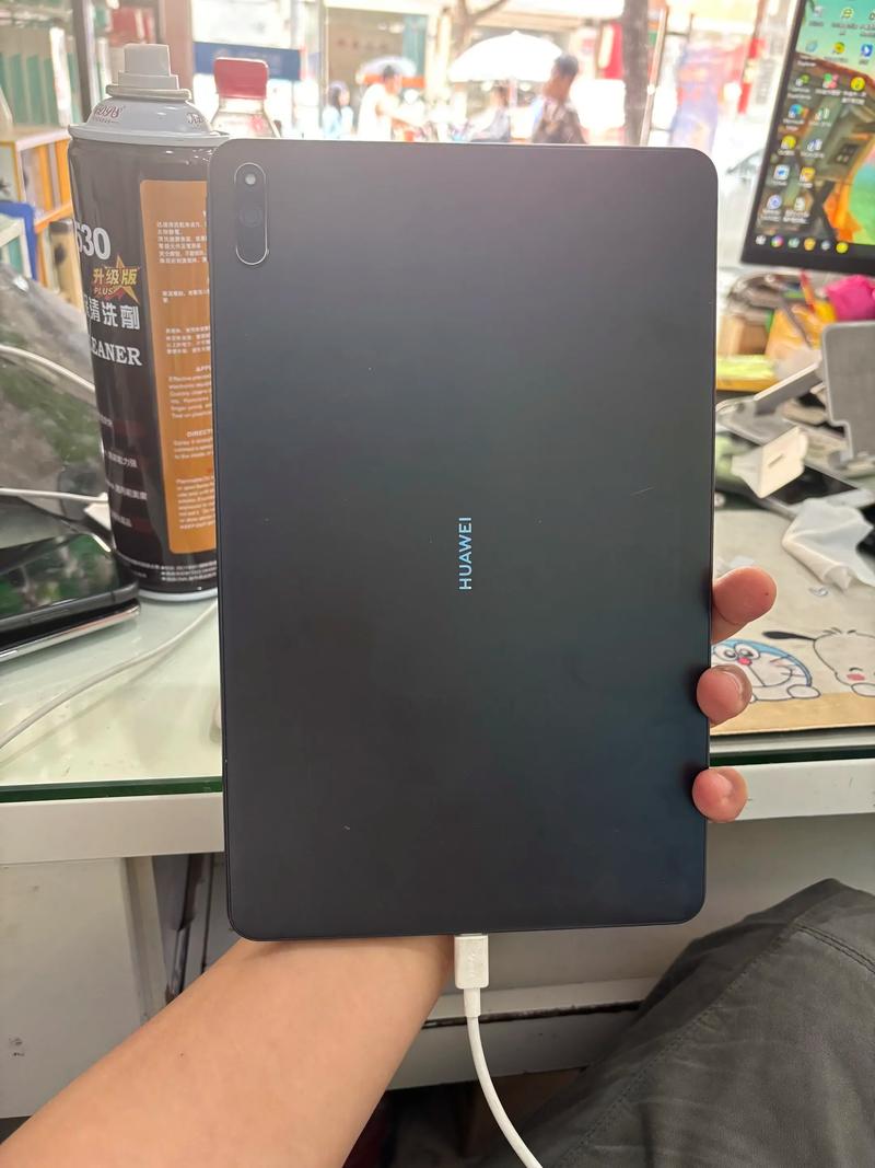 满足骁龙处理器7以上。8g内存以上平板