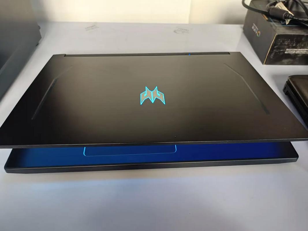 宏碁e5这个电脑怎么样,反应速度卡不卡,选哪个配置的好,玩个游戏效果怎...