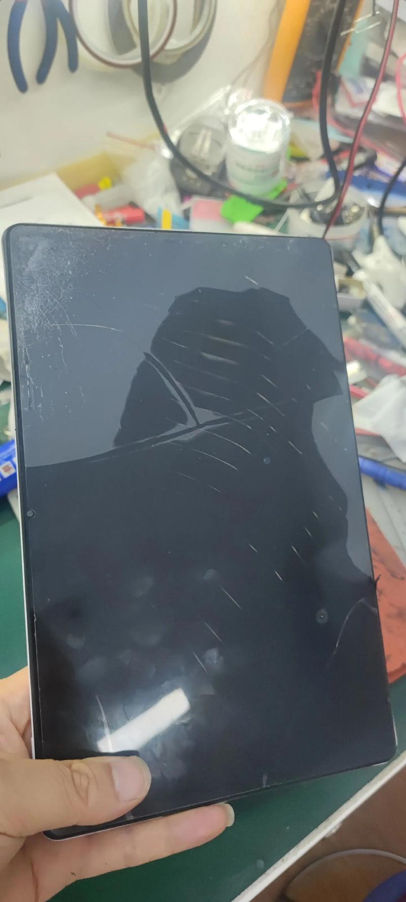 联想平板屏幕碎了维修费用多少?