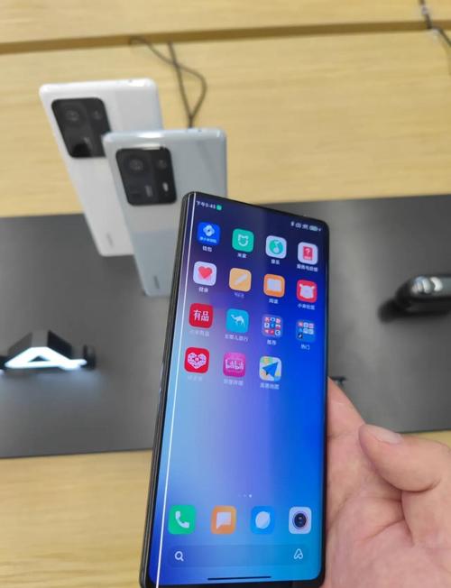 ...四个理由让你知道为何屏下镜头体验首选中兴Axon30