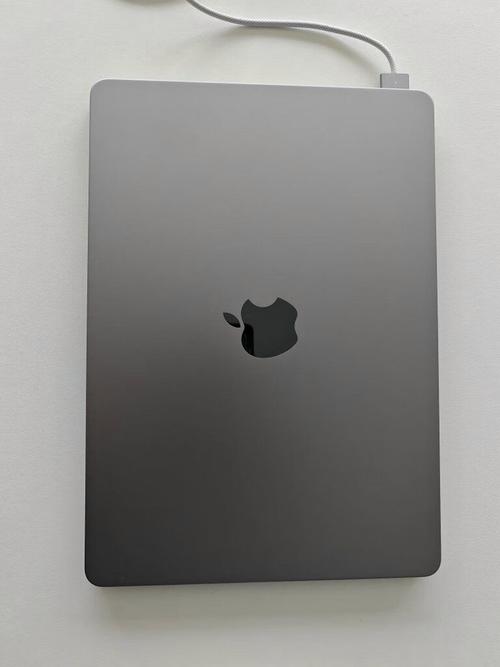 最轻的笔记本电脑是哪个