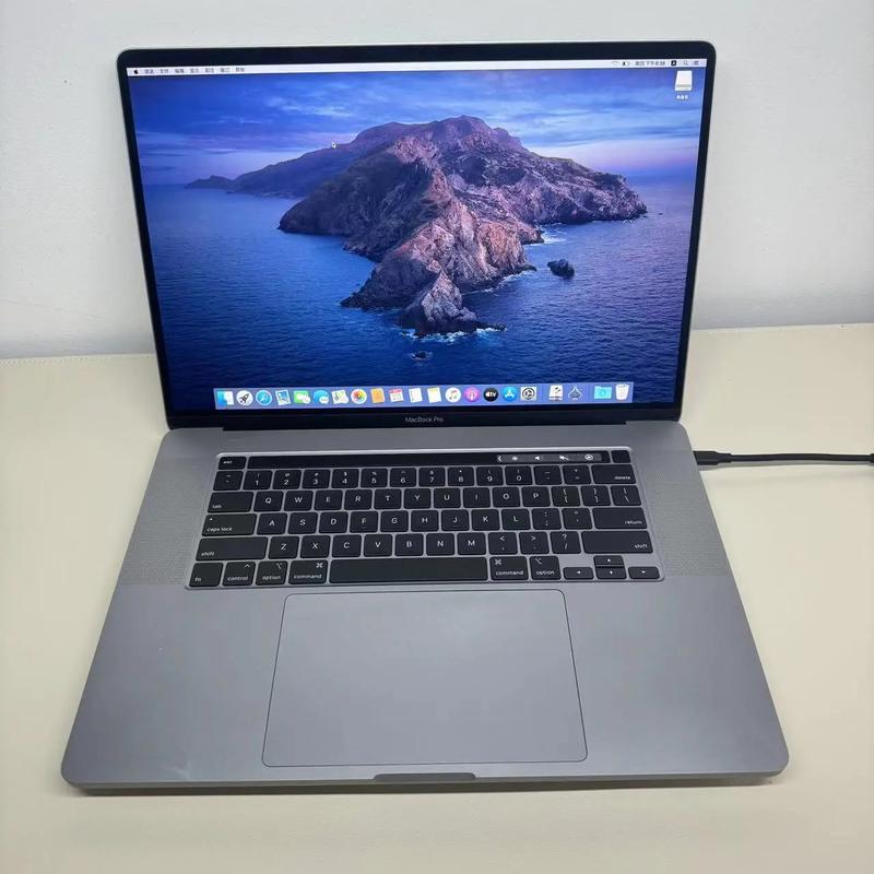 请问苹果笔记本19年最新款i9版跑分多少?