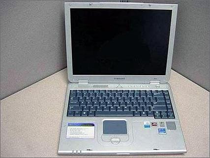 三星顶级电脑屏幕三星笔记本电脑的整个屏幕坏了换个屏要多少钱