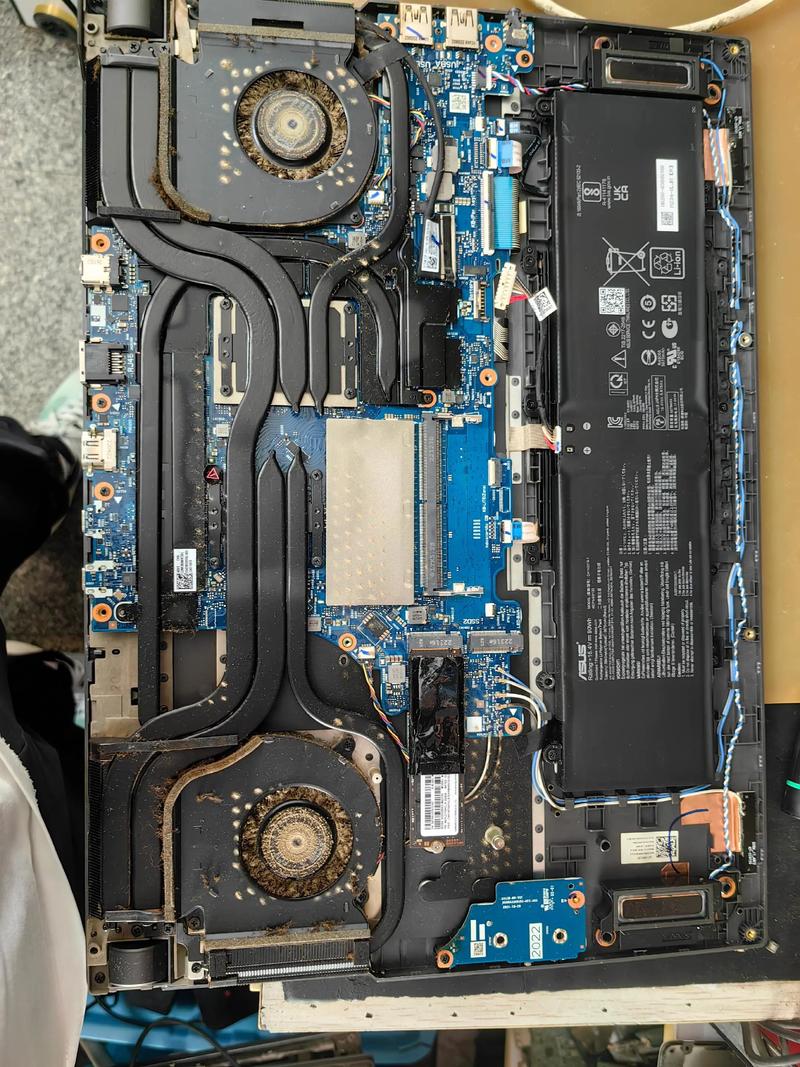 华硕笔记本机身很烫怎么办