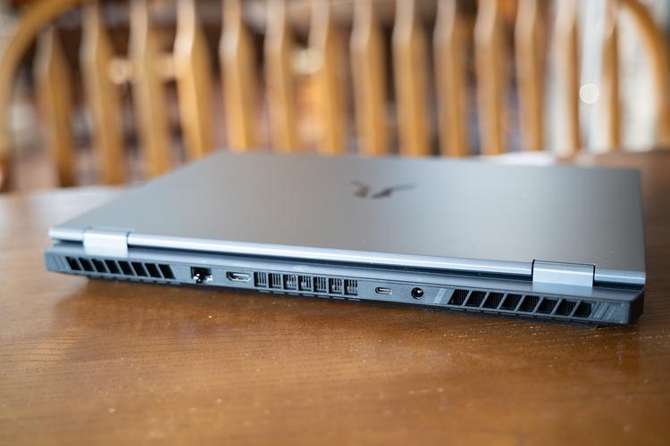 联想斗战者战7000和蛟龙16pro哪个好