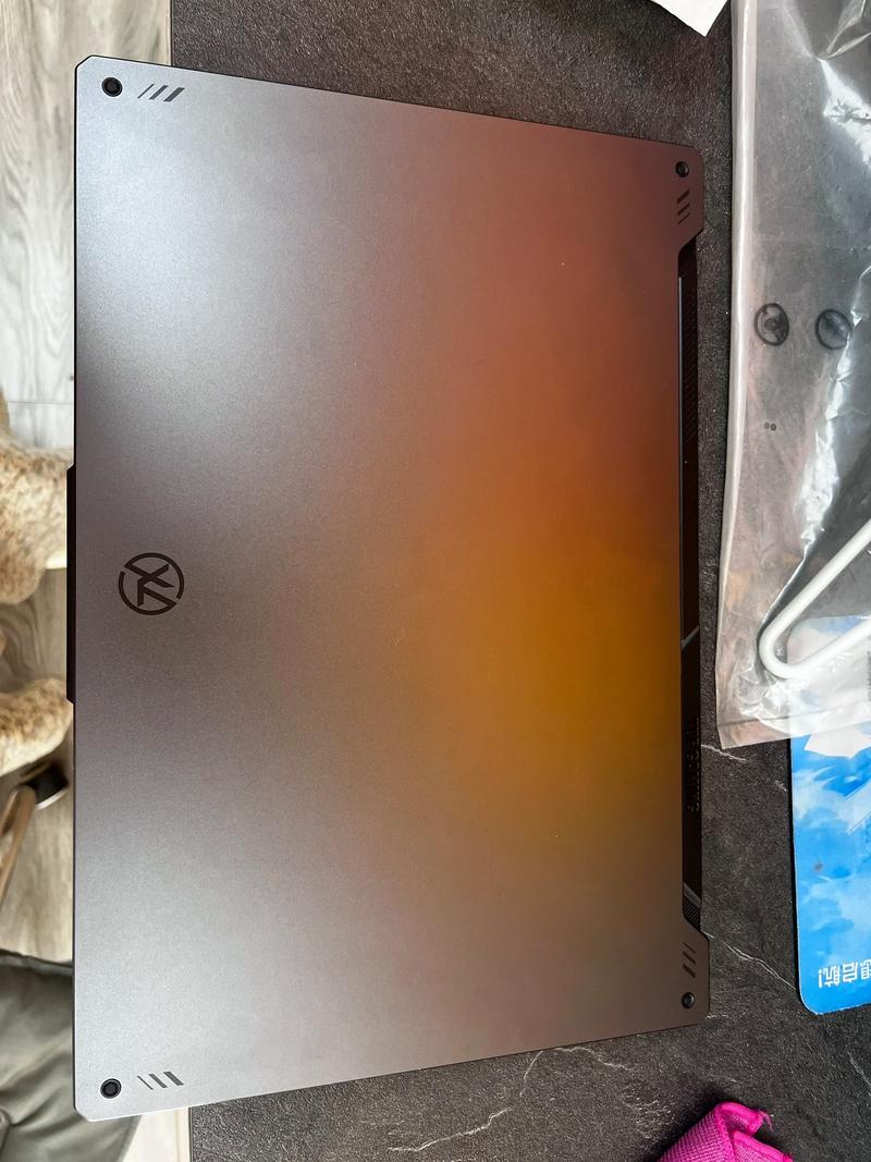 华硕笔记本电脑怎样知道是多少寸的,型号