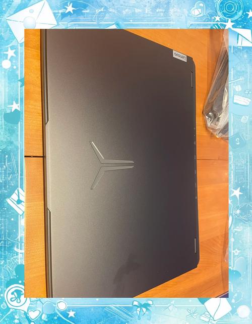 y9000p笔记本的oled屏幕如果疏油层出了点问题看起来光滑摸起来不那么光...