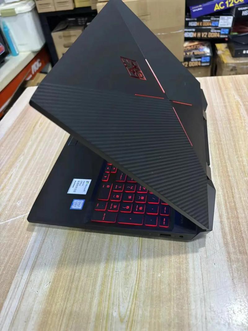 惠普暗影精灵4是多大的