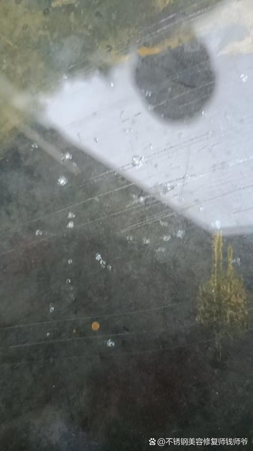 小米8se手机漏液维修大概多少钱?