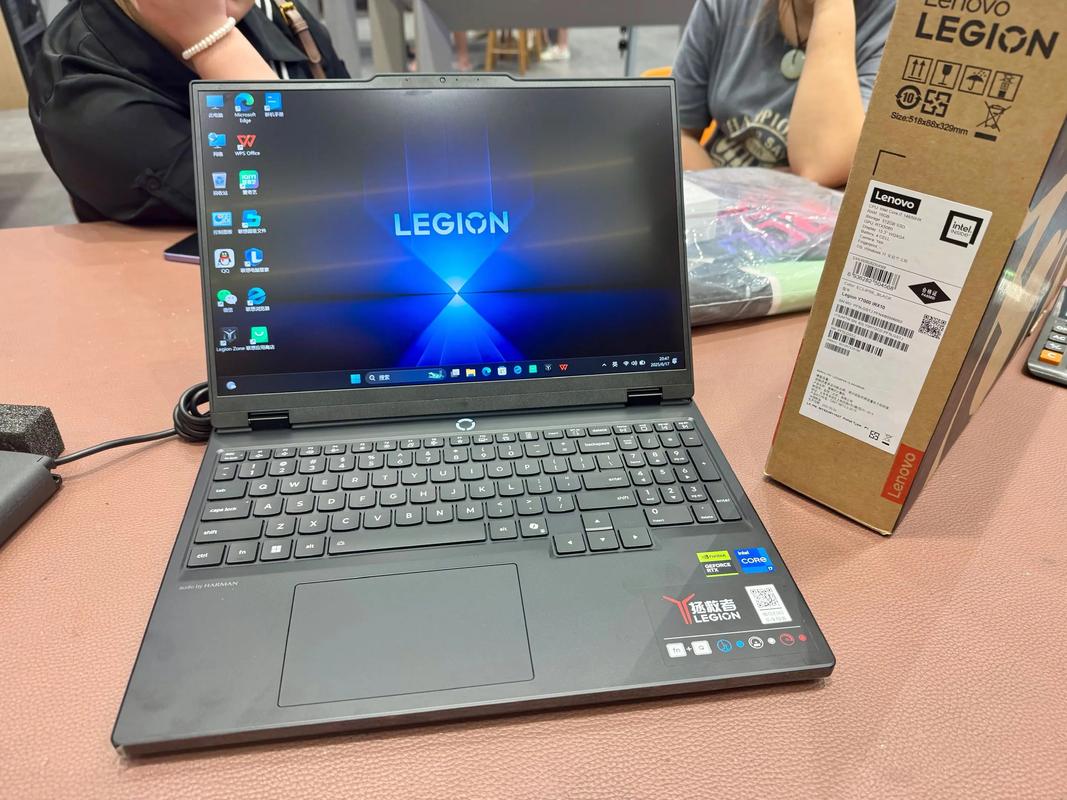 华硕灵焕3尊享版和戴尔latitude7200c1哪个好