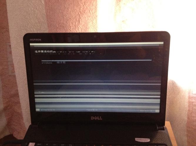 戴尔笔记本开机闪一直闪屏