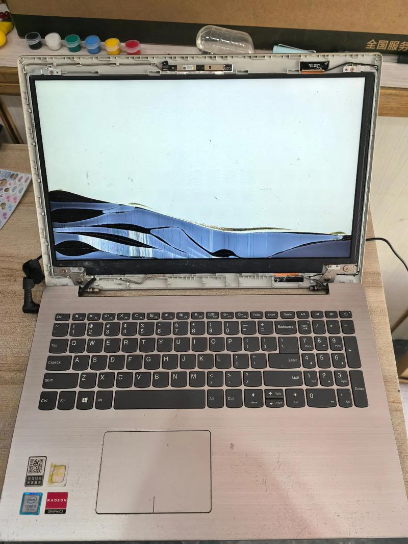 联想电脑换屏要多少钱笔记本(联想笔记本电脑换屏幕需要多少钱?)