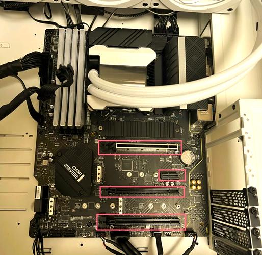 电脑网卡什么样子?在电脑的什么位置?