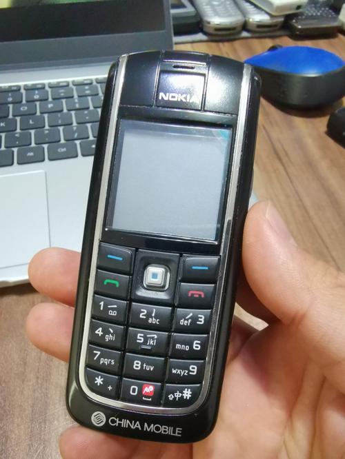 诺基亚按键手机怎么在屏幕上显示时间?