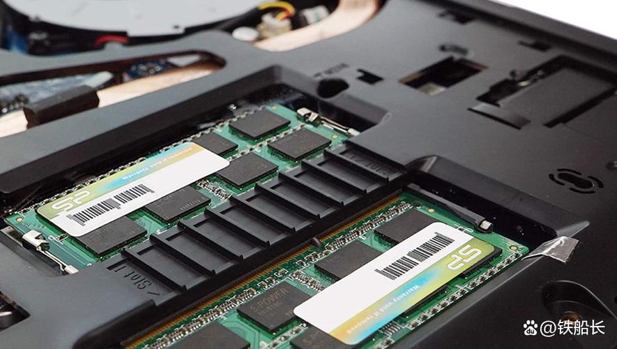 闪存和内存有什么区别,那个好?