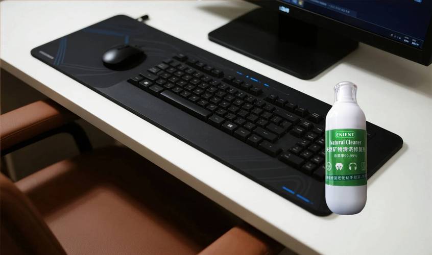 鼠标垫怎么清洗?不同材质的鼠标垫清洗方法