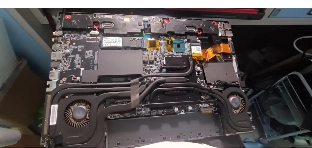 主机显卡怎么拆下来