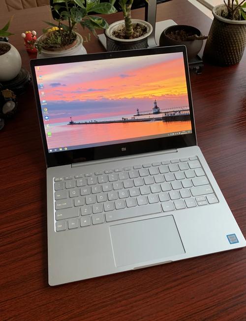 历史上最轻薄的macbook