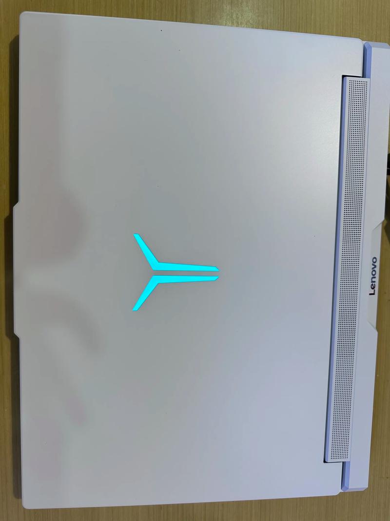 联想拯救者是多少寸的电脑