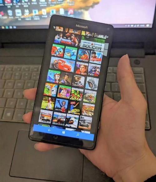 微软在英国和德国的每台Lumia950XL上都发布了免费的显示坞