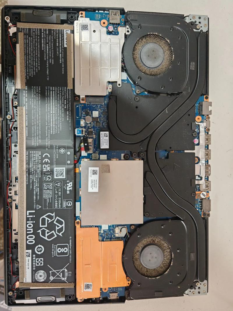 联想Yoga13电脑内存条有几个槽,原装的是4GB,我可以扩么,比较高可以扩到...