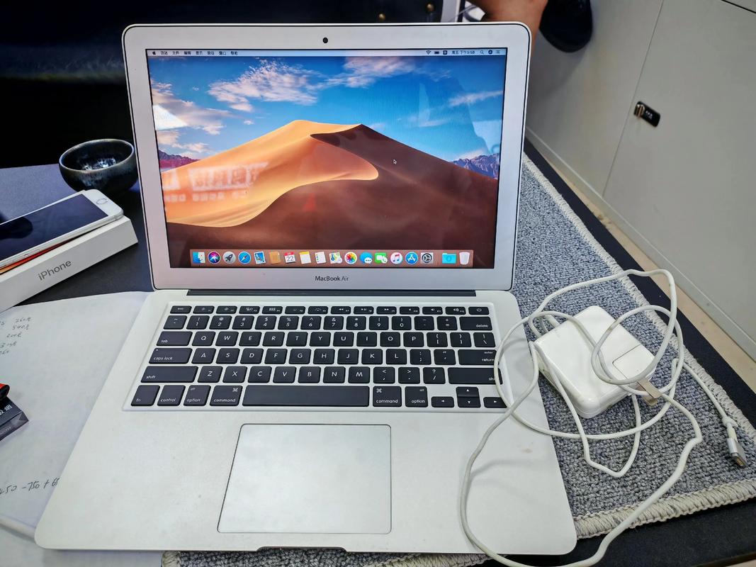 商务笔记本可以看电影听歌和打游戏吗