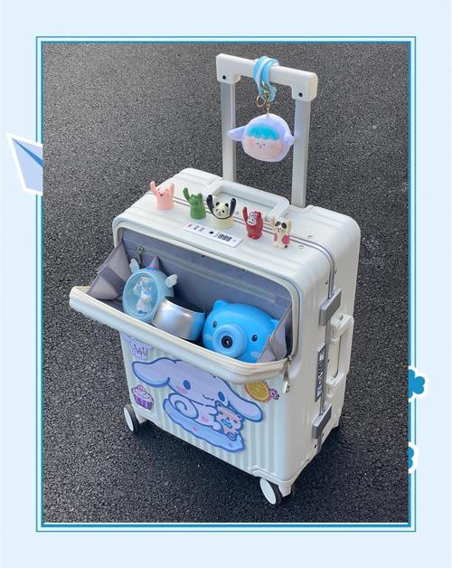 出国一个月用多大箱子