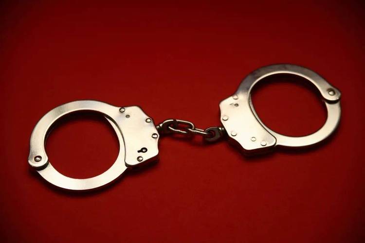 高校盗窃作案的行窃方式大部分