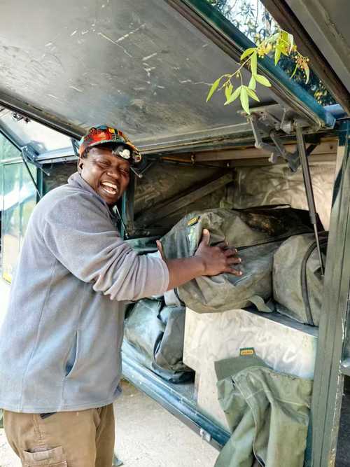 出发去非洲打工前行李箱应该装些啥