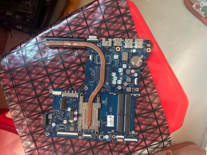 惠普tpn1124是否没有光驱