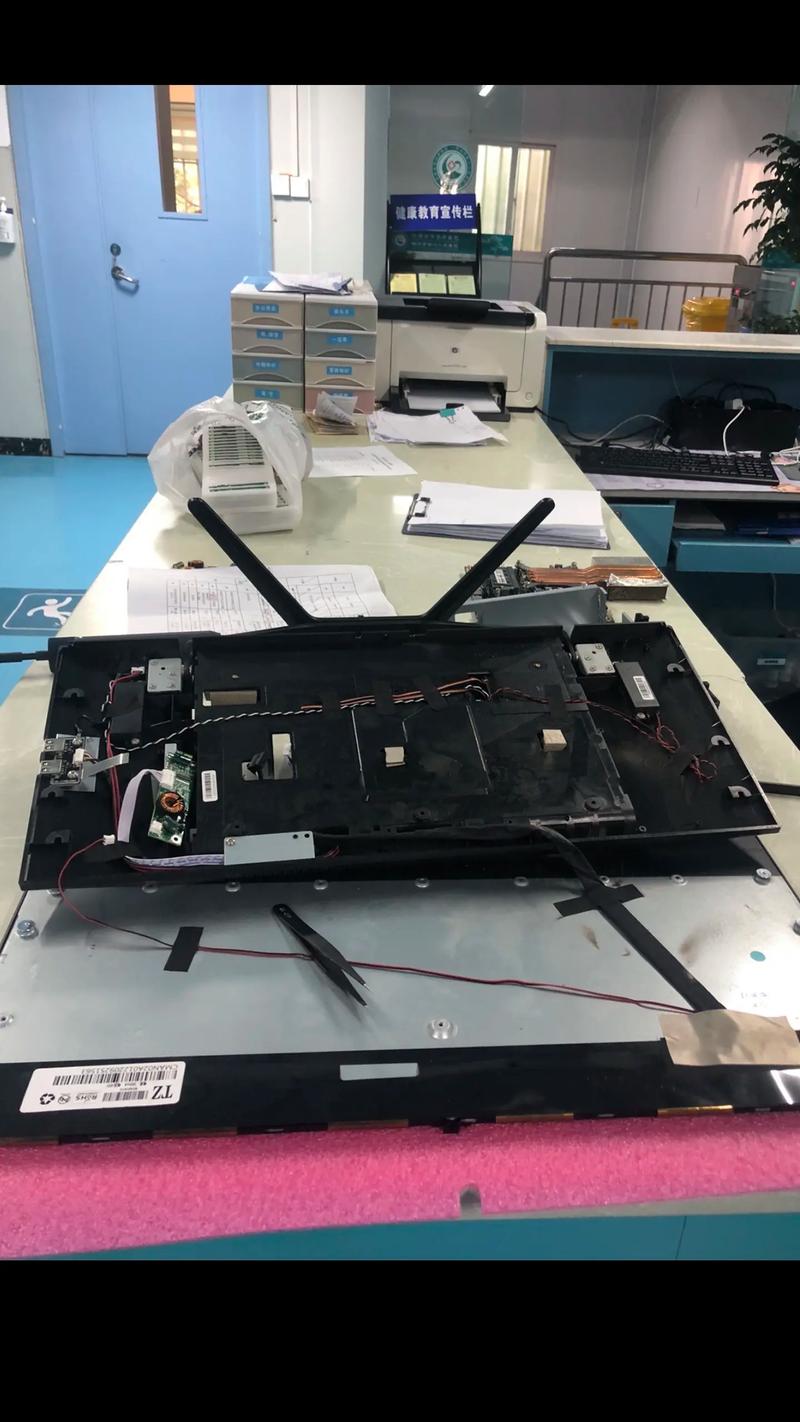 联想一体机显示屏坏了得多少钱维修