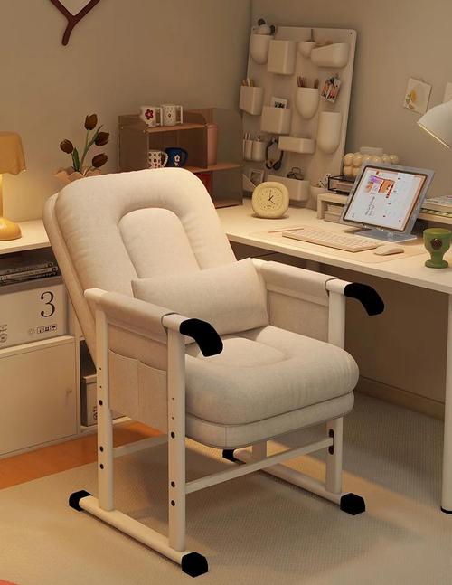 躺着玩的电脑桌叫什么谁知道哪儿有可以躺着玩电脑的桌椅