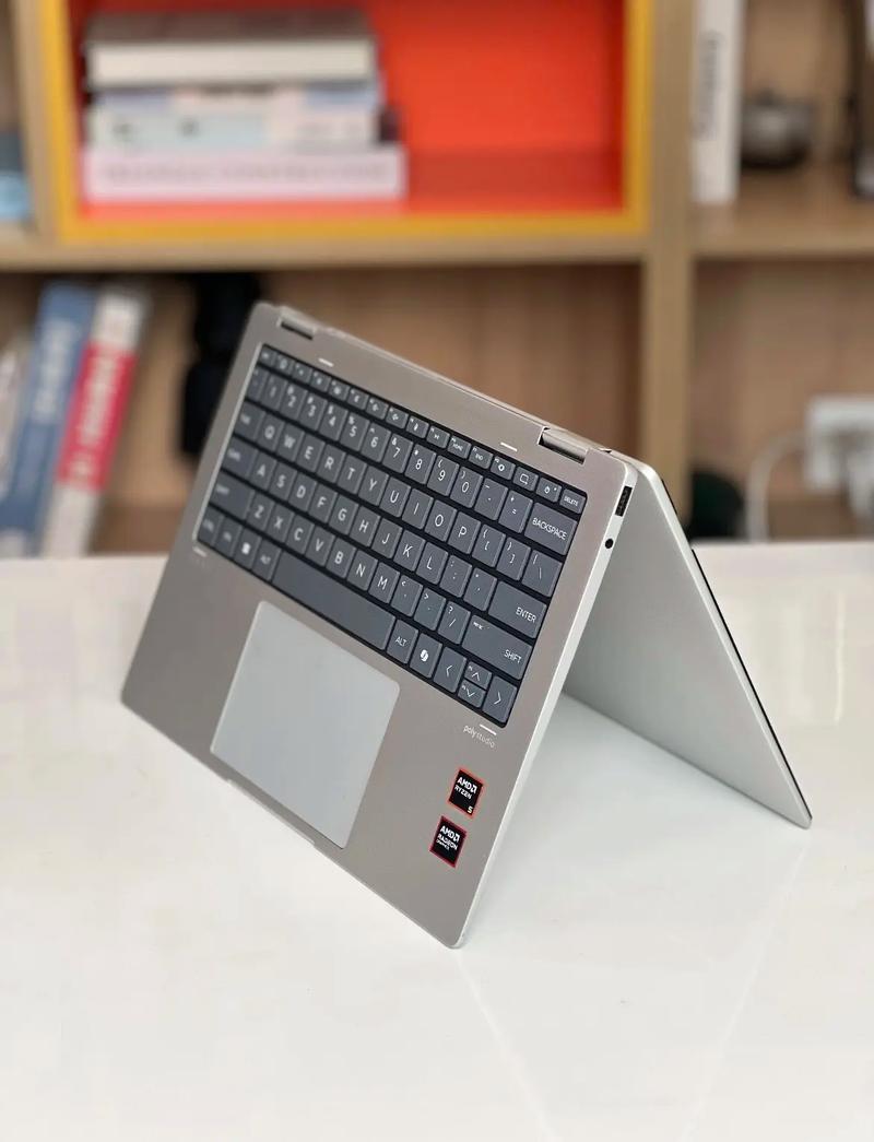 可以360度旋转的笔记本电脑叫什么??