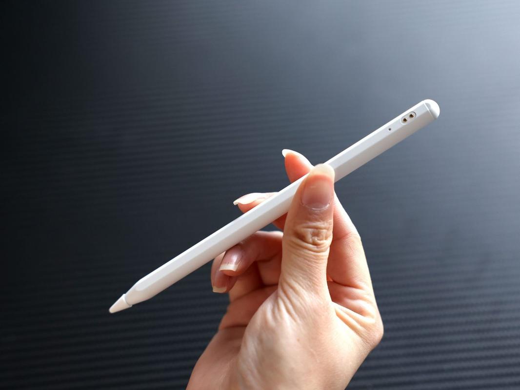 苹果平板带笔的是哪款