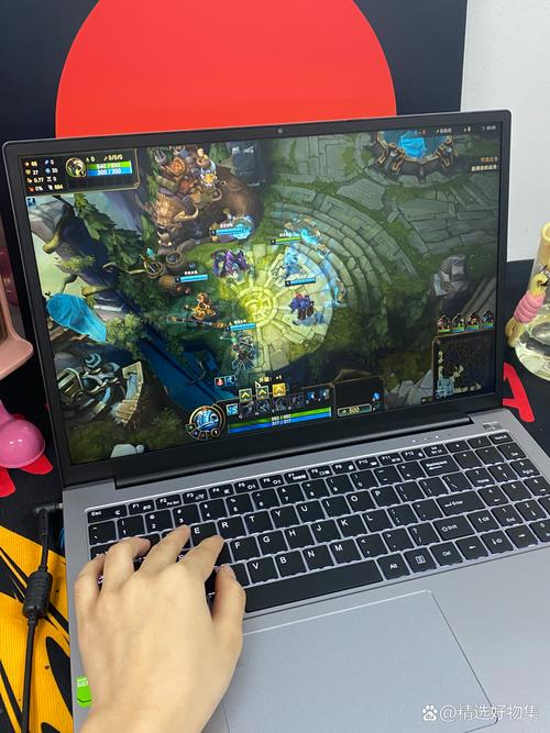 求推荐一款笔记本电脑准备了三千块能流畅玩LOL和DNF就行?哪位能给点...