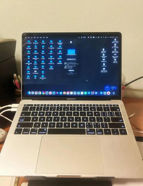 我想学DJ,请问该买一台什么费用的苹果笔记本。