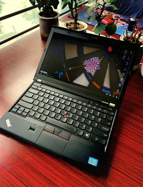 做电商笔记本电脑好用吗开网店用台式电脑好还是笔记本电脑好啊